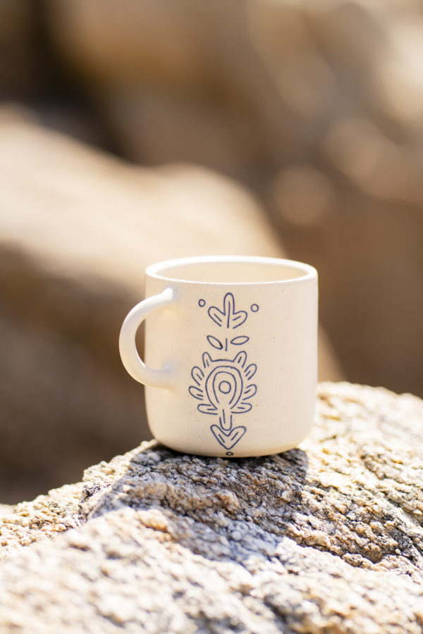 Tasse broderie bretonne, modèle 4 – Image 2